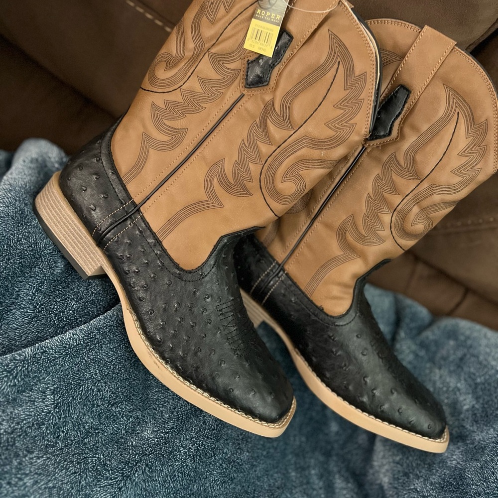 Roper Men's Black and Tan Western Boots